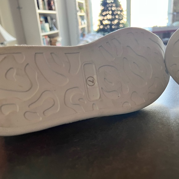 NWOT Cape Robbin sneakers women’s 8 men’s 7 - Picture 5 of 8